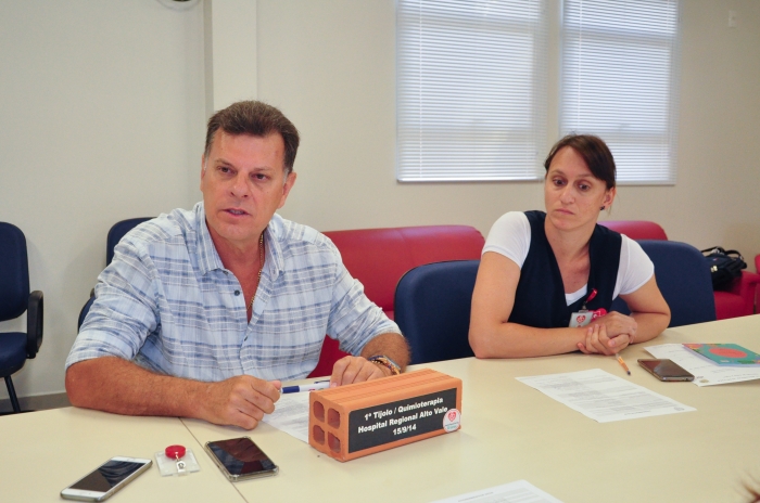Presidente da Fusavi, Giovani Nascimento, e Kelly Christen Baade, coordenadora de Gestão de Qualidade. - Foto: divulgação 