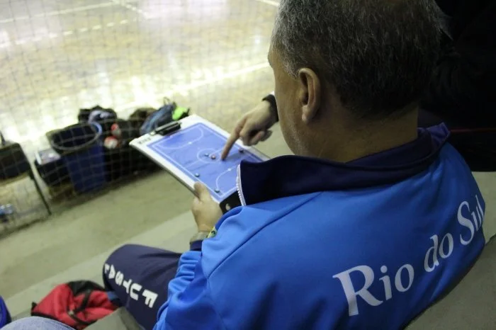 FMD acerta renovação de técnicos e coordenadores para 2019
