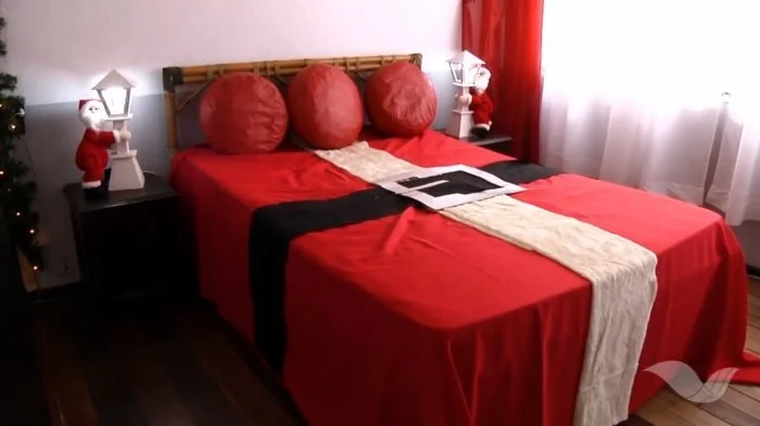 Casa do Papai Noel de Agronômica impressiona pela riqueza de detalhes