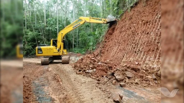 Vidal Ramos adquire novas máquinas para Secretaria de Obras