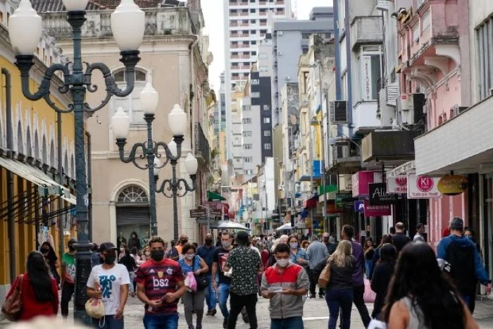 SC cria mais de 10 mil novas vagas de emprego em julho, recorde histórico para o mês