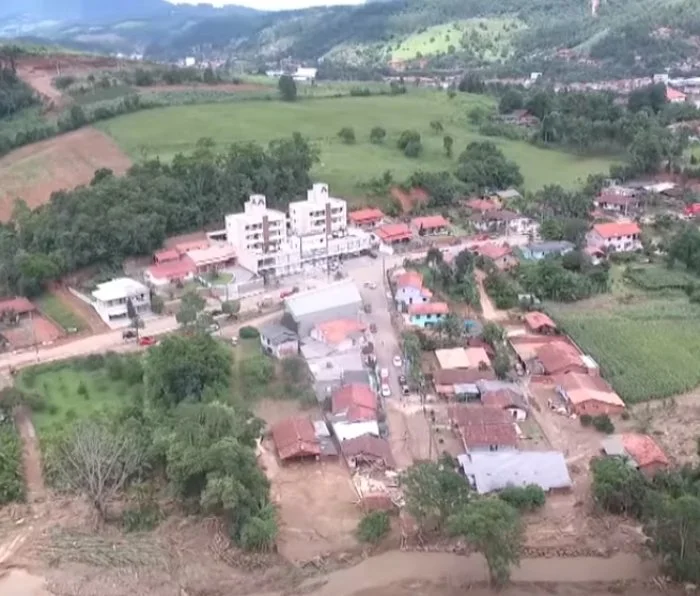 Governo disponibilizará recurso para apoiar produtores atingidos por enxurrada
